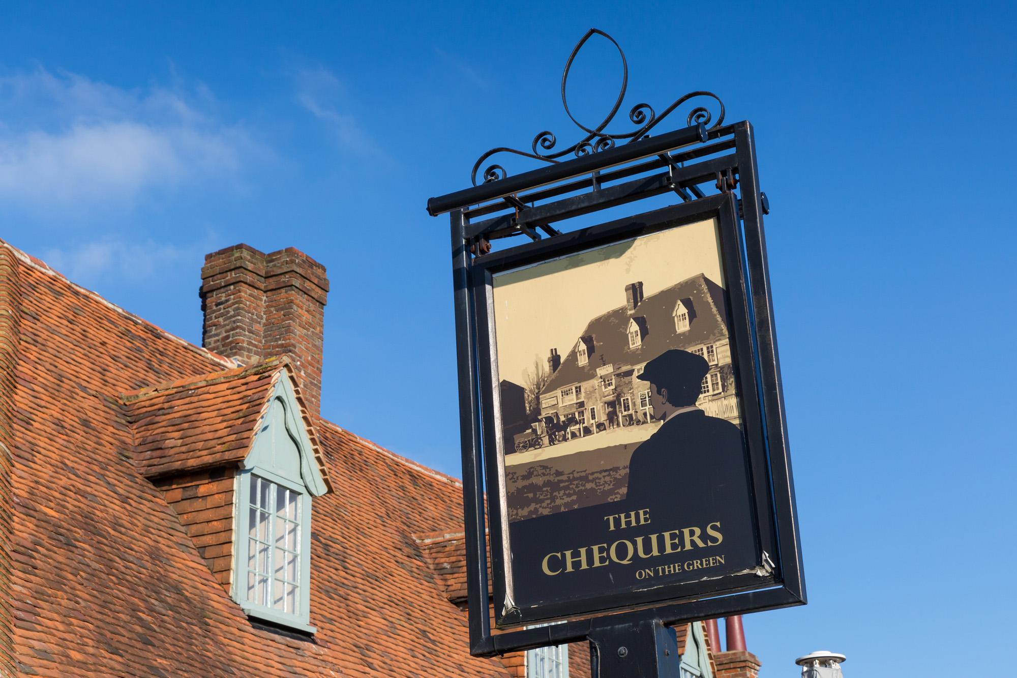 chequers_on_the_green_6.jpeg